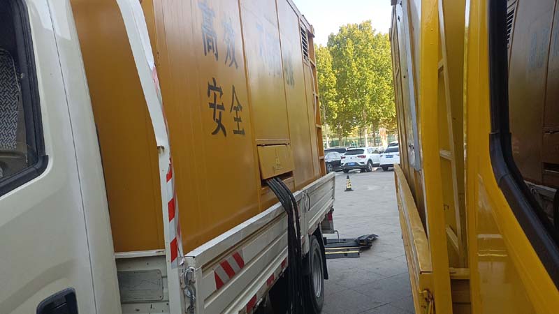 恩阳如何判断柴油发电机组和UPS电源的切换时间是否符合要求？