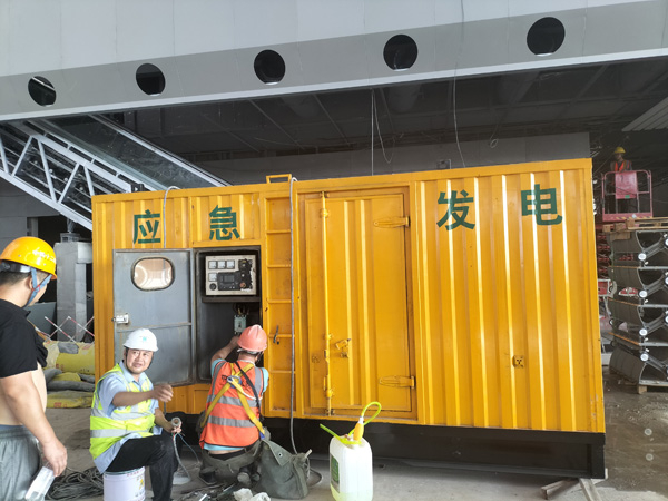 恩阳怎样判断空气滤清器是否需要更换？