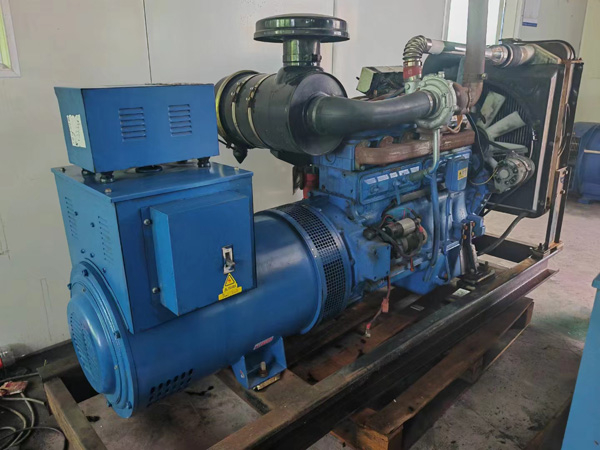 恩阳100kW柴油发电机组使用多级机油有哪些优缺点？